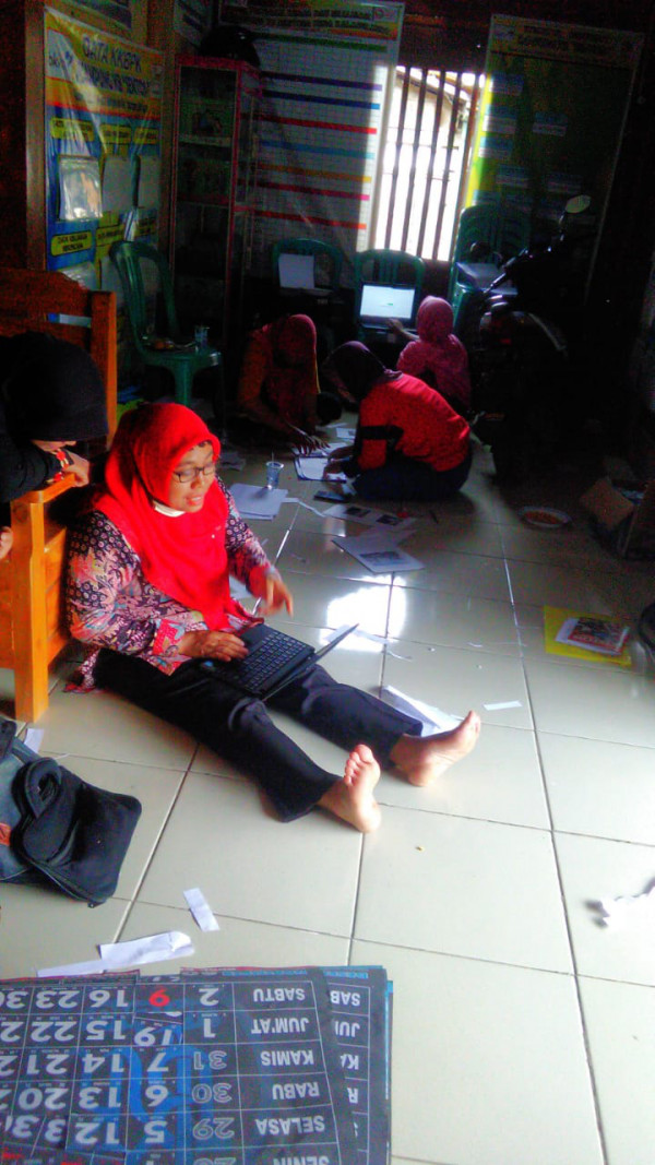 Kader pokja kampung KB giat melakukan Pembenahan Administrasi