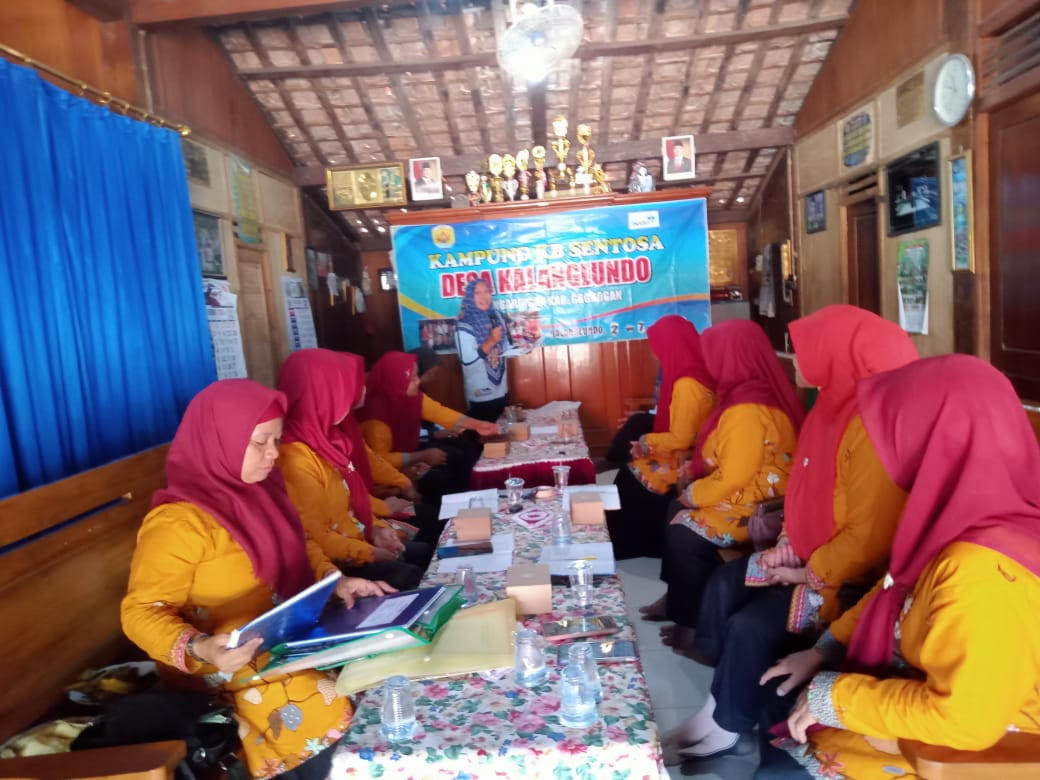 Pertemuan kader kampung KB