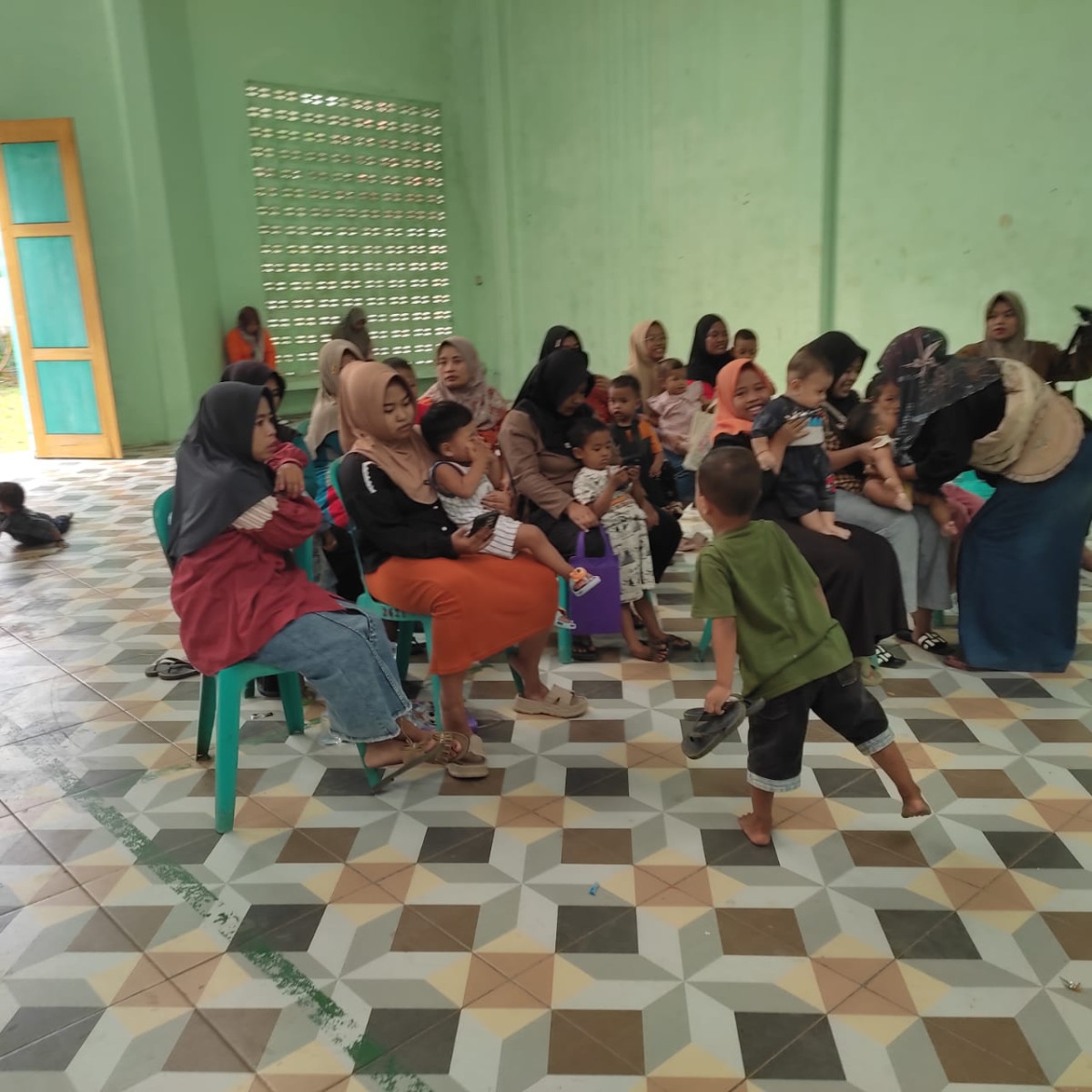 Balita aktif bermain
