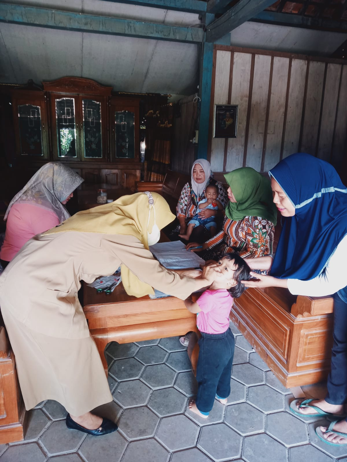 Pemberian Vitamin A dan Obat Cacing Pada Balita BKB Taruna Bahagia