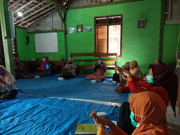 BKR RW 01 melakukan kegiatan tentang kebersihan dan kesehatan diri remaja di masa masa menginjak pandemi 