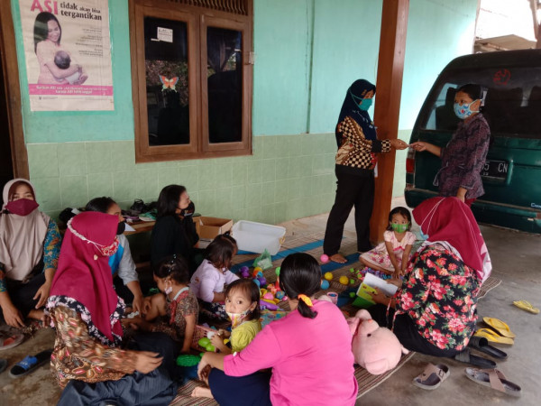 Pemberian pil KB kpd ibu balita