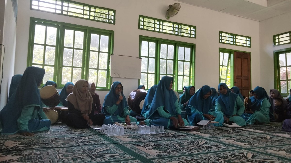 Pengajian ahad kliwon