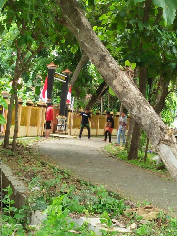 Para remaja pada bikin film kampung internasional 