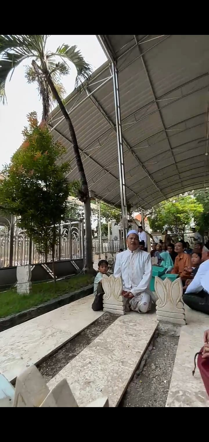 Dokumen wisata religi