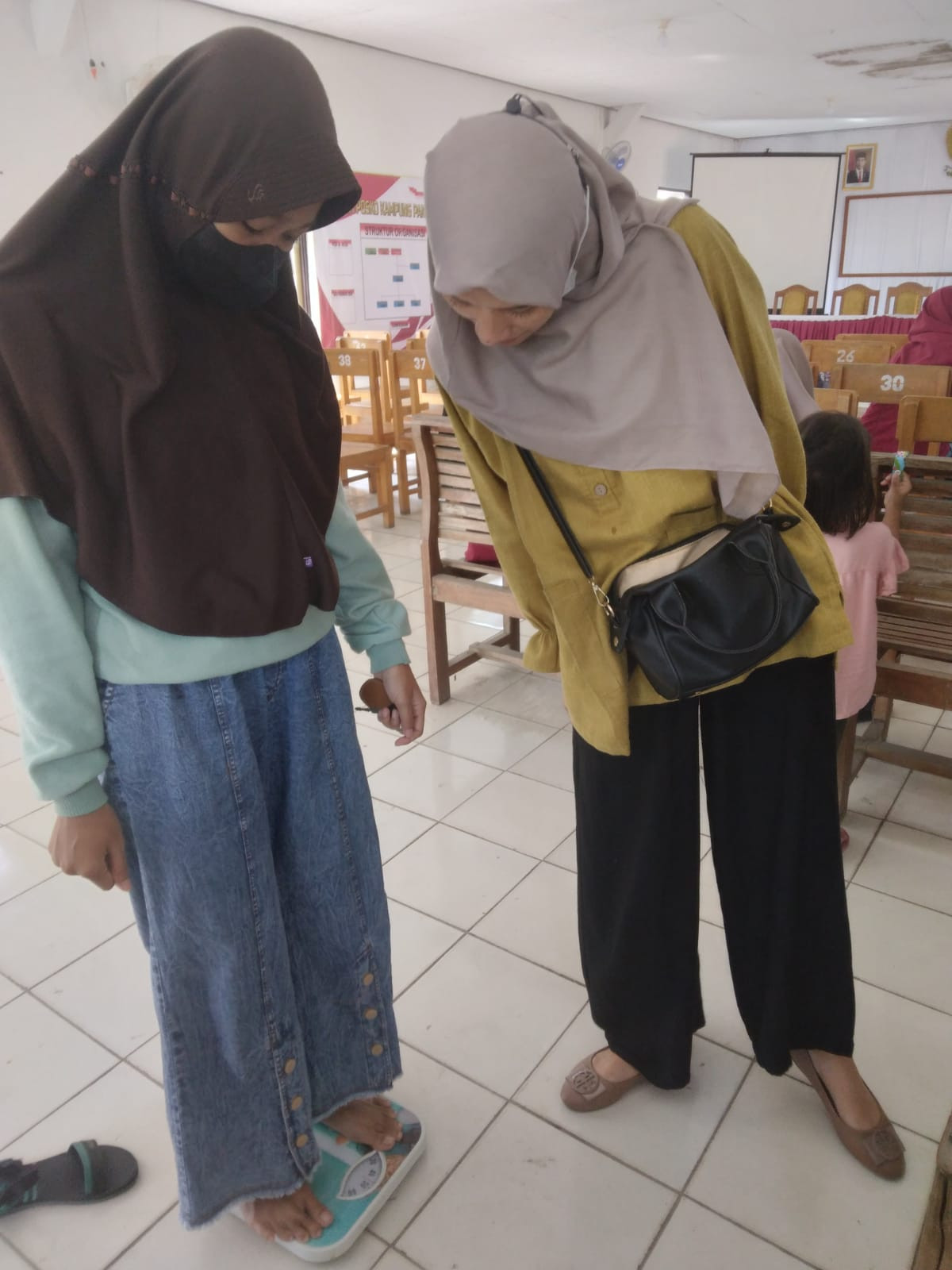 penimbangan berat badan