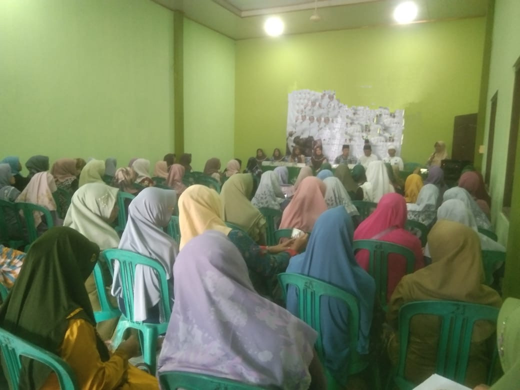 Sosialisasi Bina Keluarga Remaja.