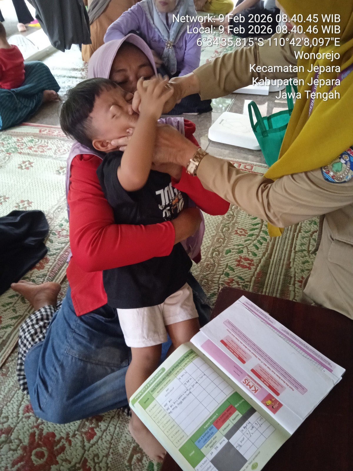 Pemberian vitamin A pada balita di posyandu balita RAHAYU 4