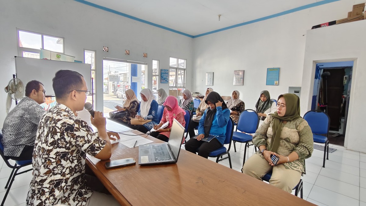 Pertemuan Kader PPKBD Kecamatan Keling