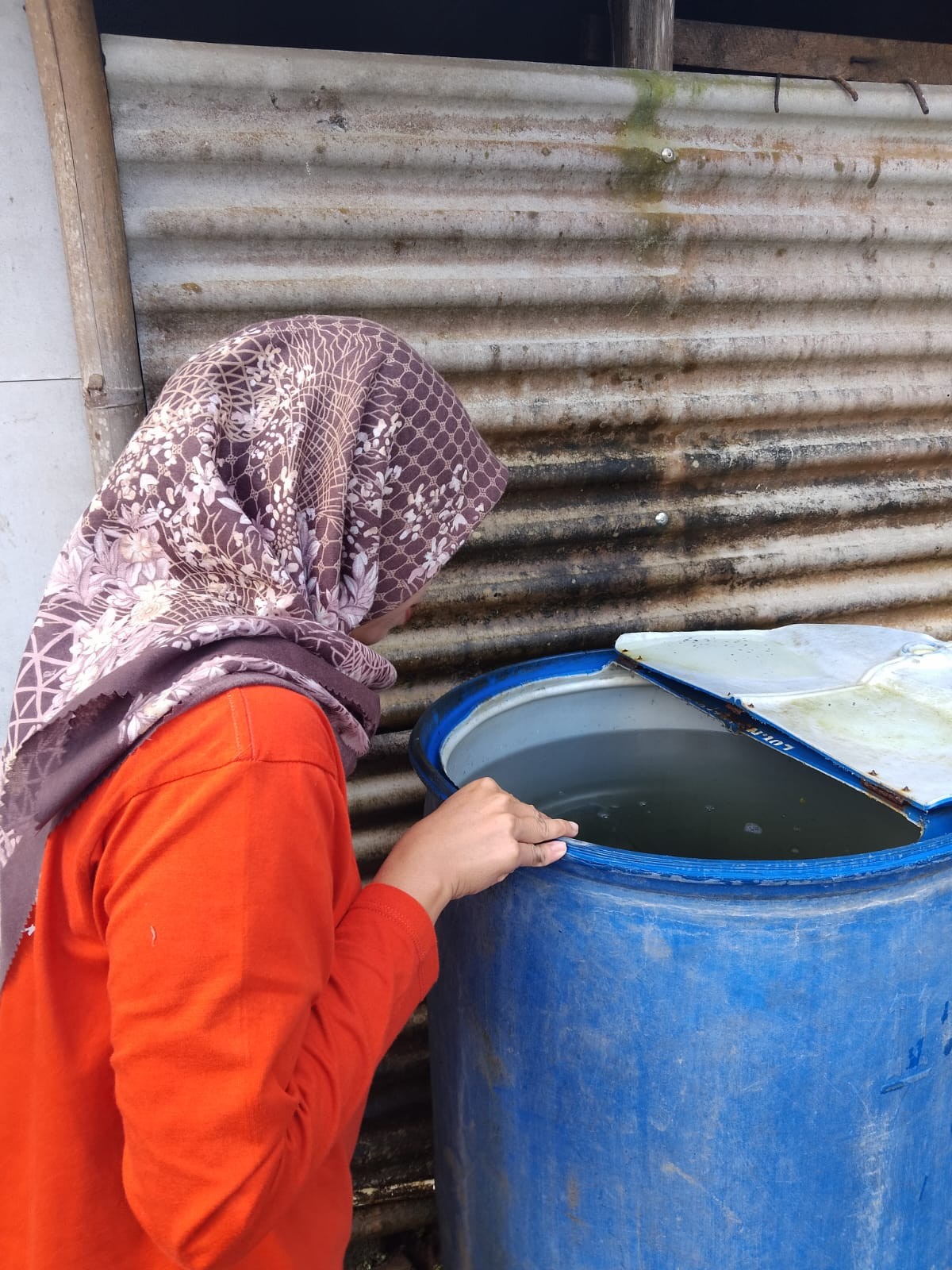 Agenda Rutin Pemantauan Sarang Nyamuk (PSN) dalam pencegahan DBD di wilayah Desa Kunir