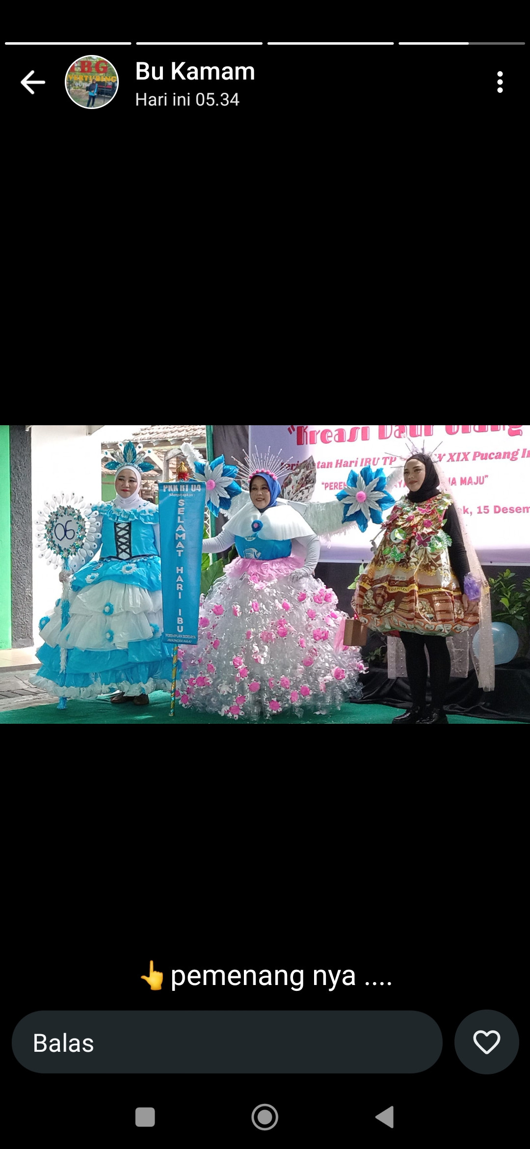 Lomba busana kreasi daur ulang