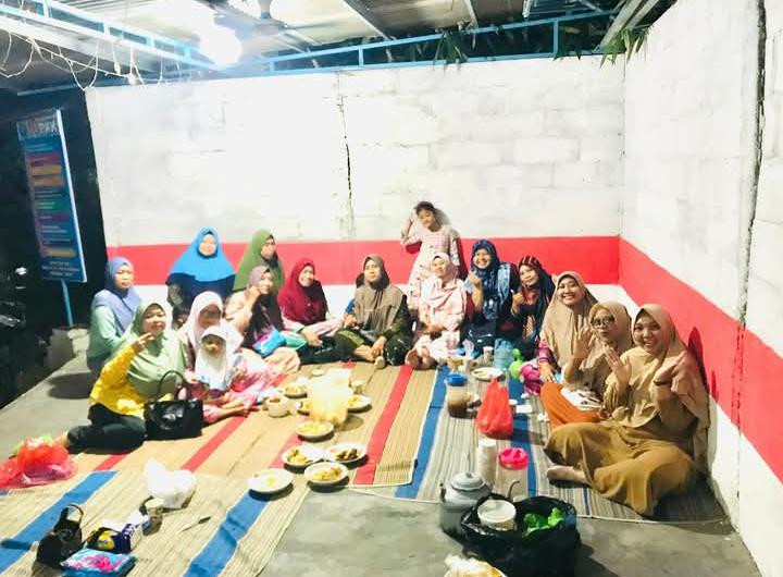 Pertemuan kader posyandu Mekarsari Rw 02 Kayon