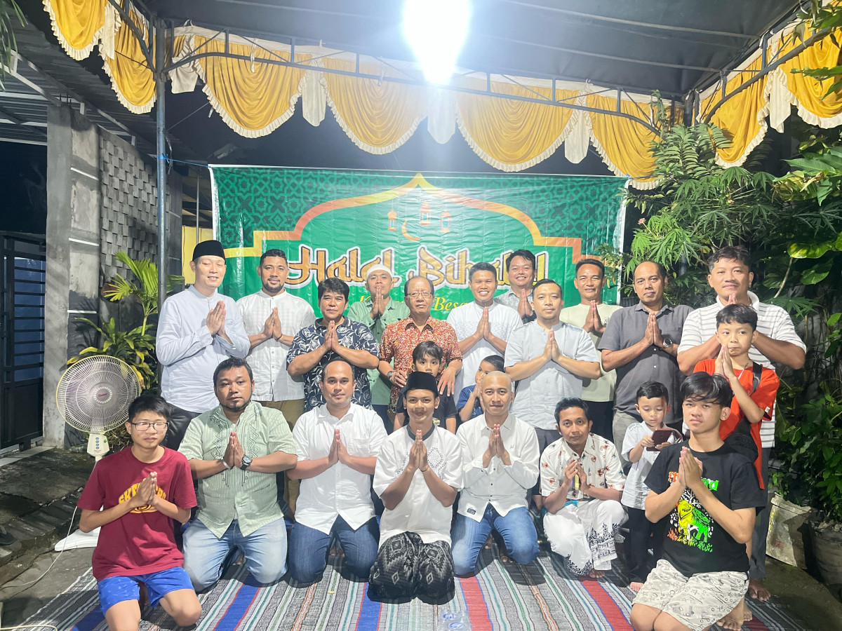 Halal Bihalal Rt 01/ Rw 40