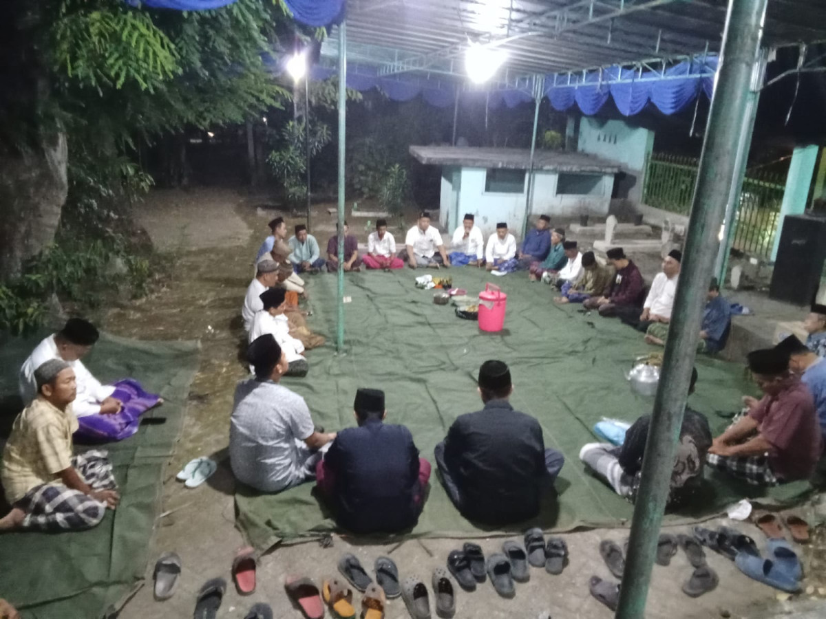 Doa bersama dalam rangka haul