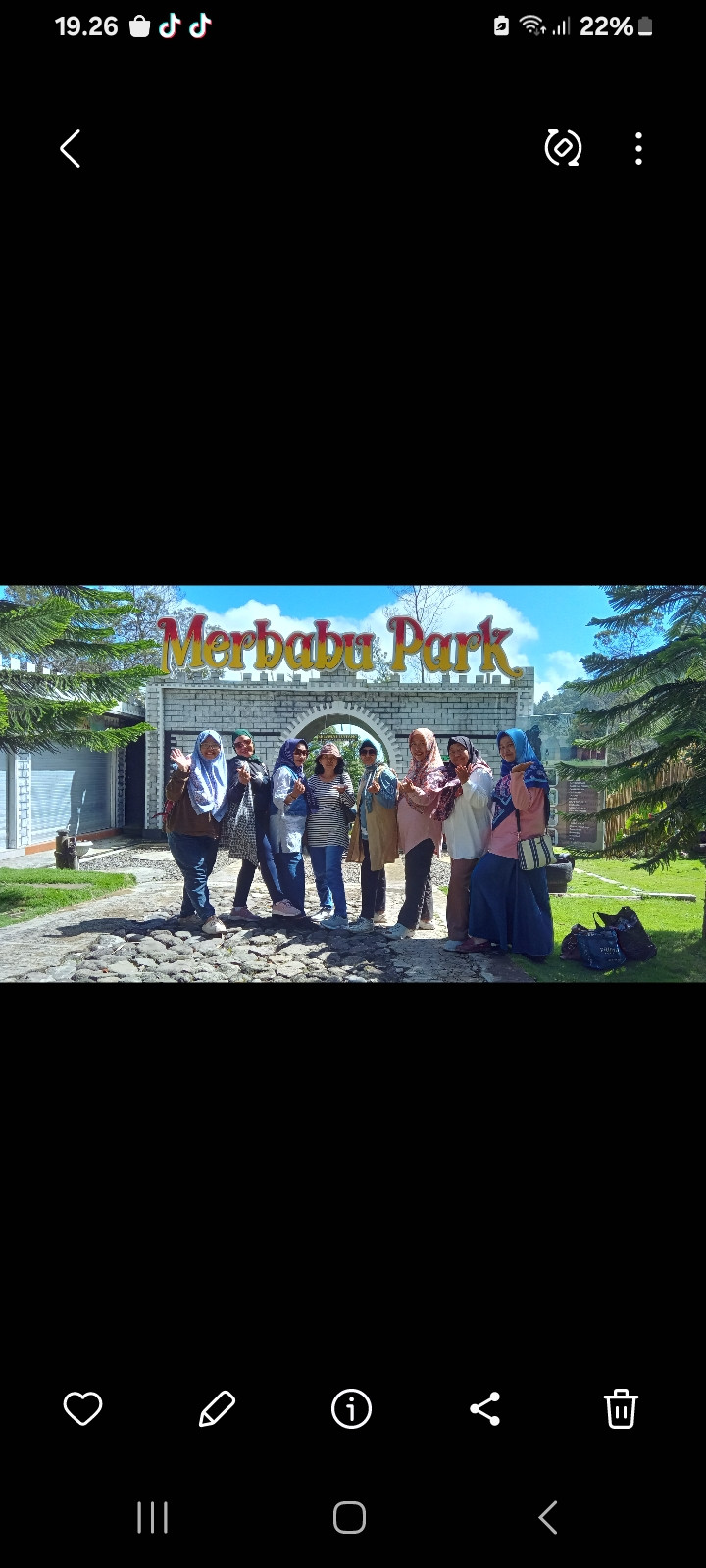 Refresing kader di MERBABU PARK dan PETIK BUAH MELON di HOLTIMART