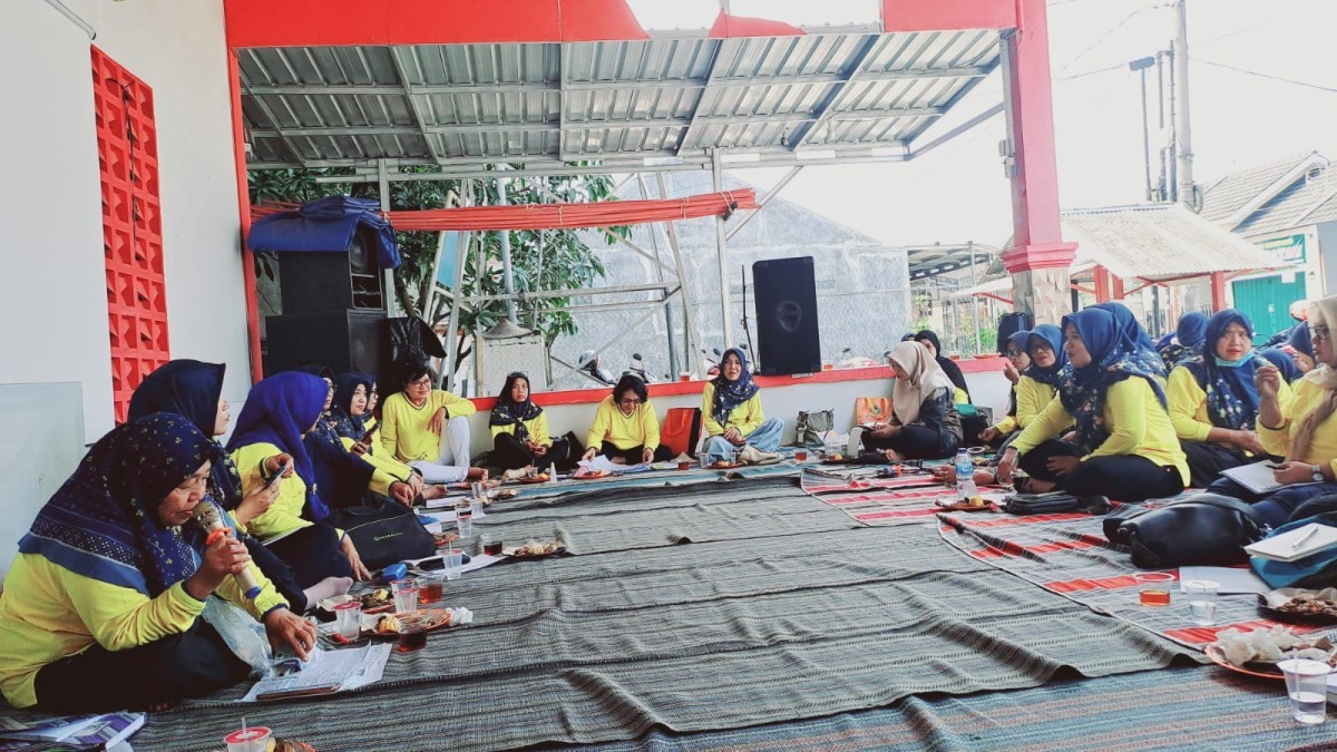 Srikandi2 batursari tambah semangat dalam membangun SDM warganya