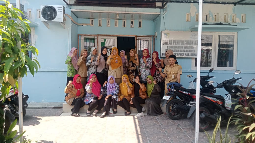 PENYULUHAN KAMPUNG KB DAN RUMAH DATAKU KADER SUB PPKBD