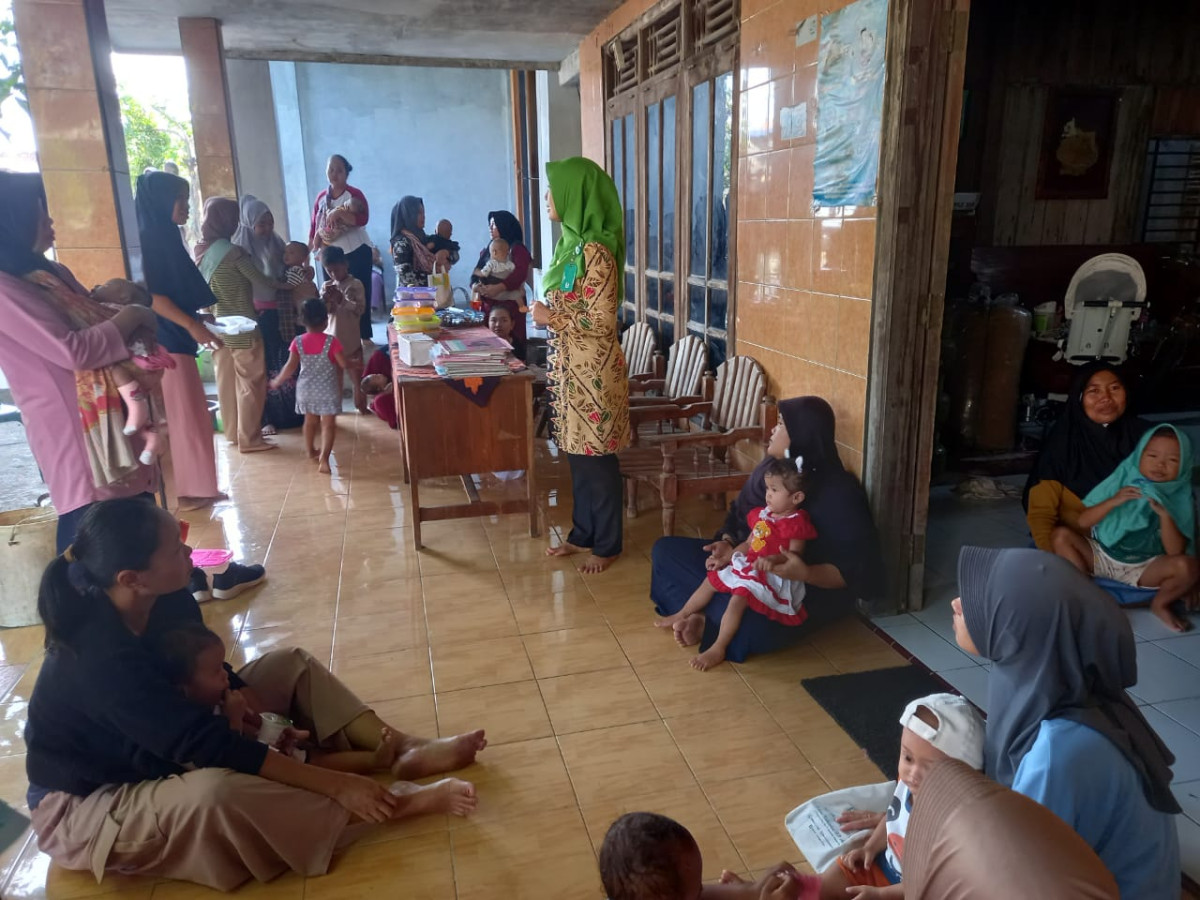 penyuluhan kesehatan oleh ibu bidan desa