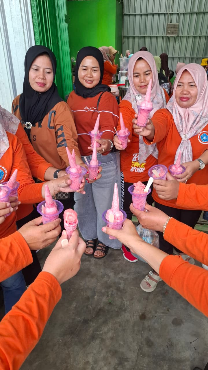 kunjungan study ke lokasi pembuatan es krim dari bahan jambu biji
