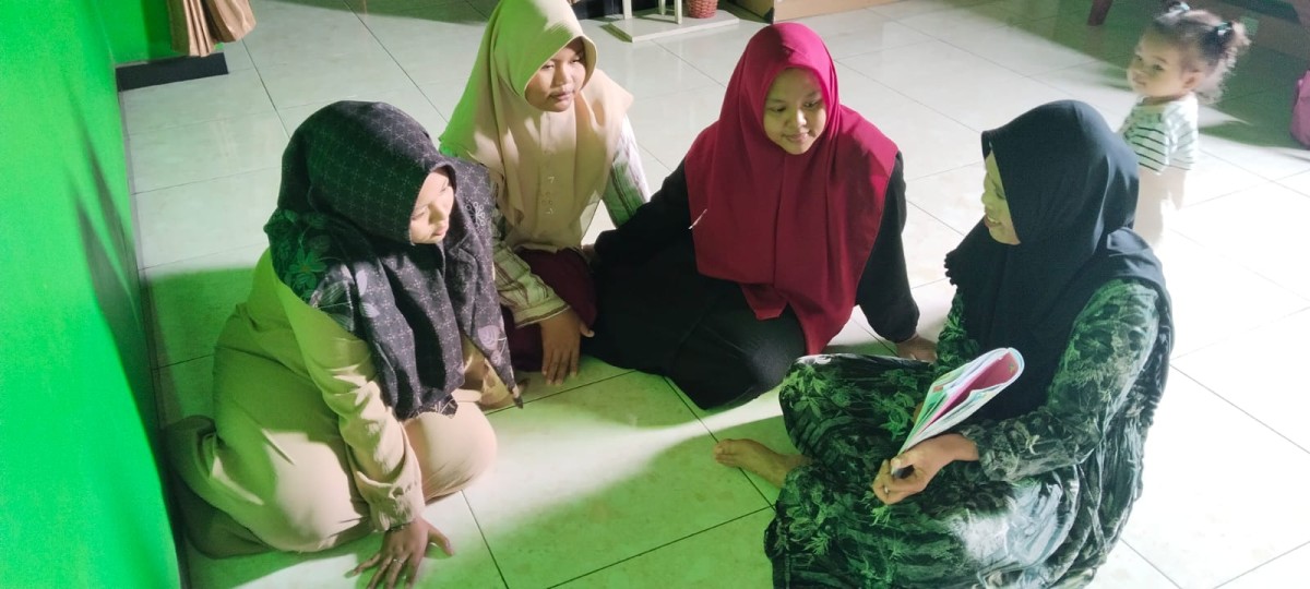 Komunikasi,Imformasi dan Edukasi (KIE) Kader ppkbd desa