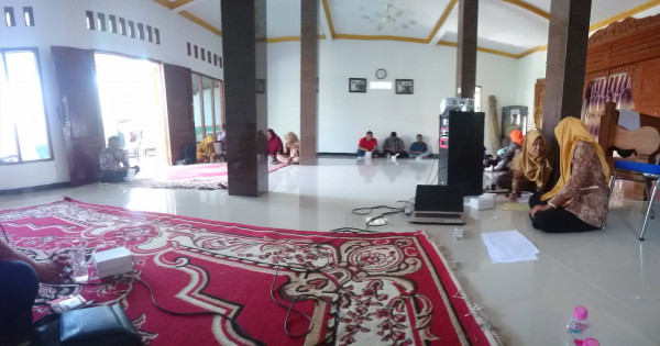 Lebih Ringan Bila Bersama-Sama (Musdes)