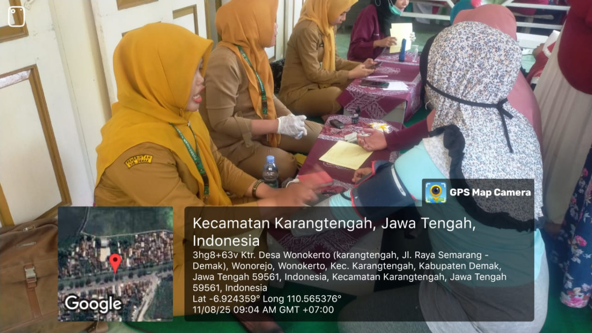 Cek tekanan darah bagi peserta