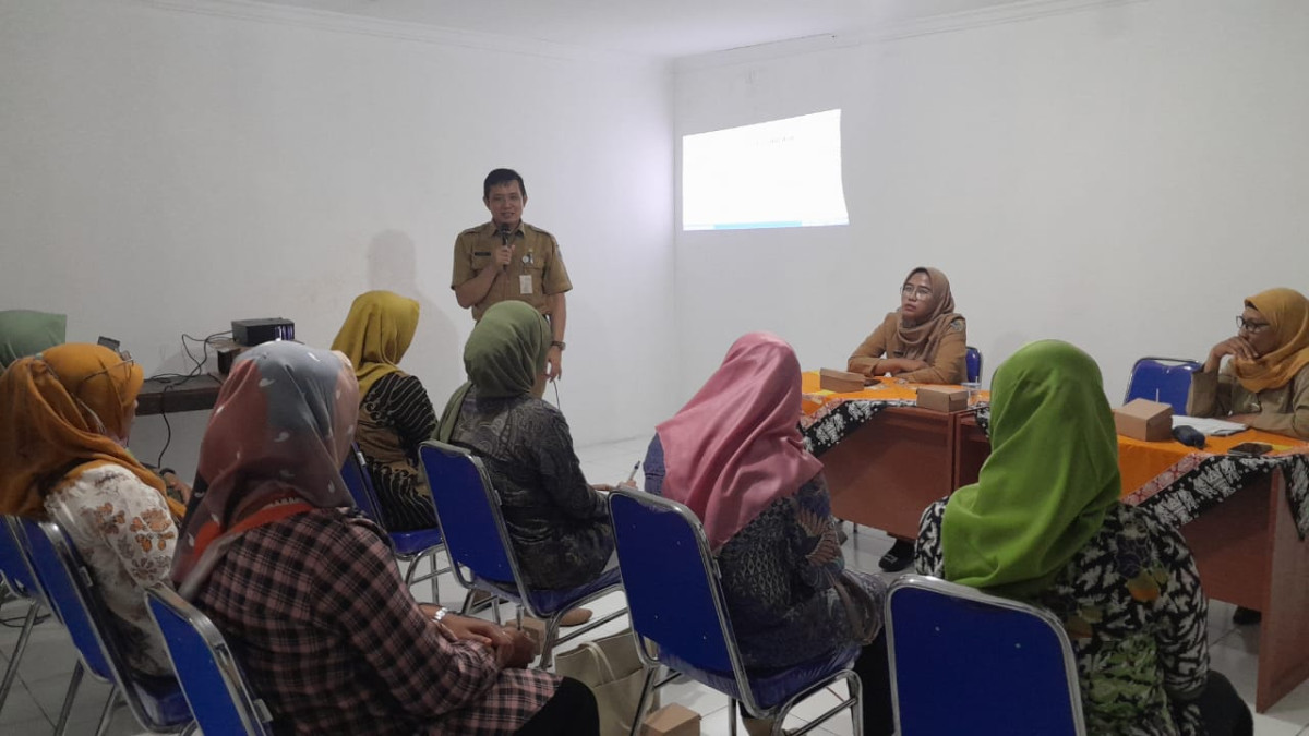Pembinaan tenaga lini lapangan