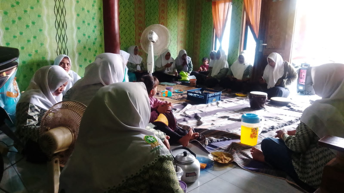 Rutinan fatayat ranting sukodono
