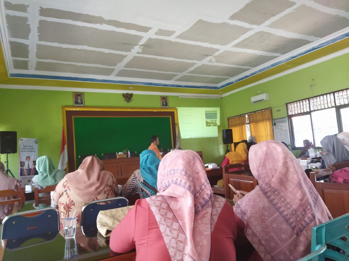 pertemuan operasional tenaga lini lapangan