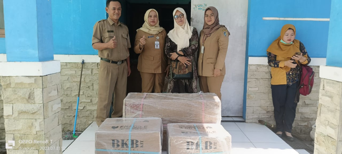 Serah Terima bantuan BKB KIT dari Dinpermades