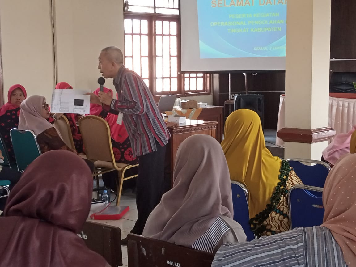 Operasional lini lapangan