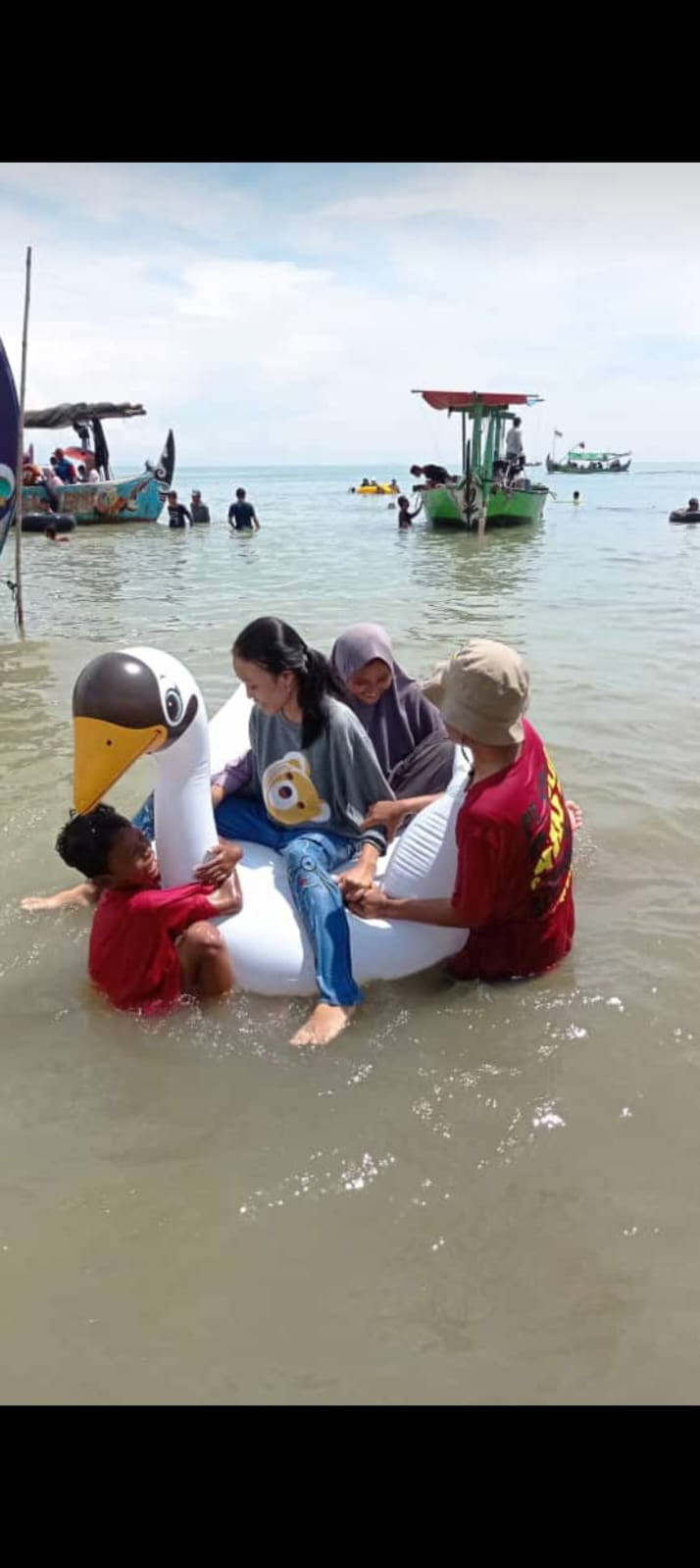 pantai morodemak