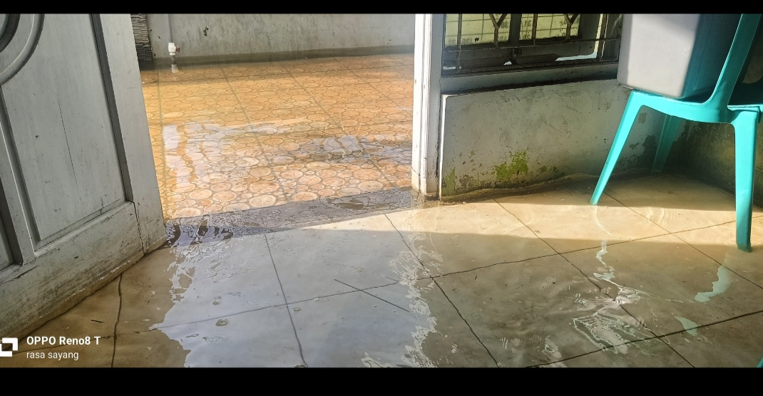 air pasang masuk kantor