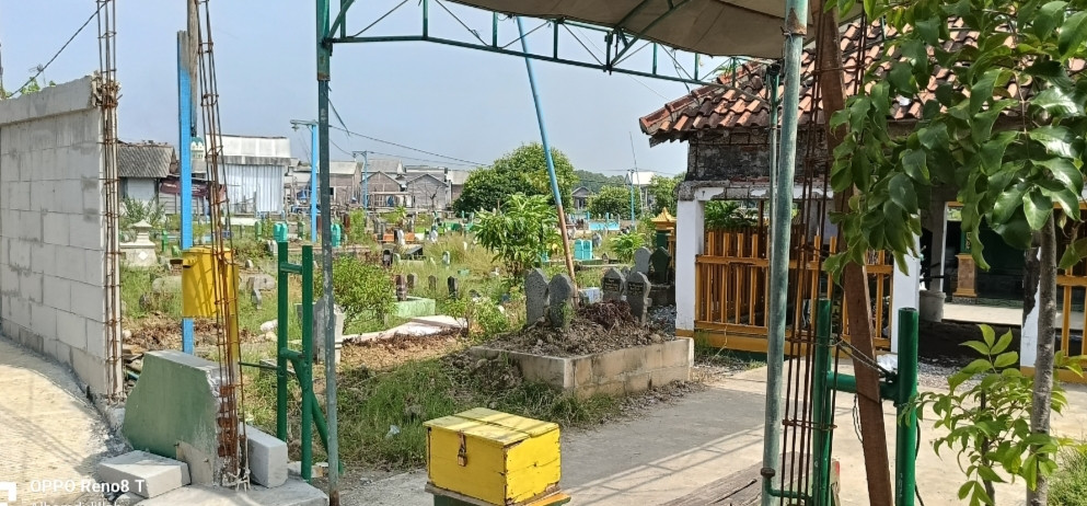 pemugaran makam