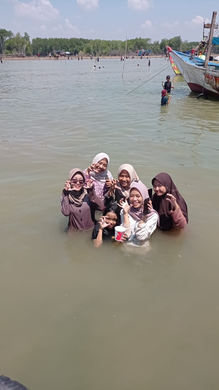mandi air laut