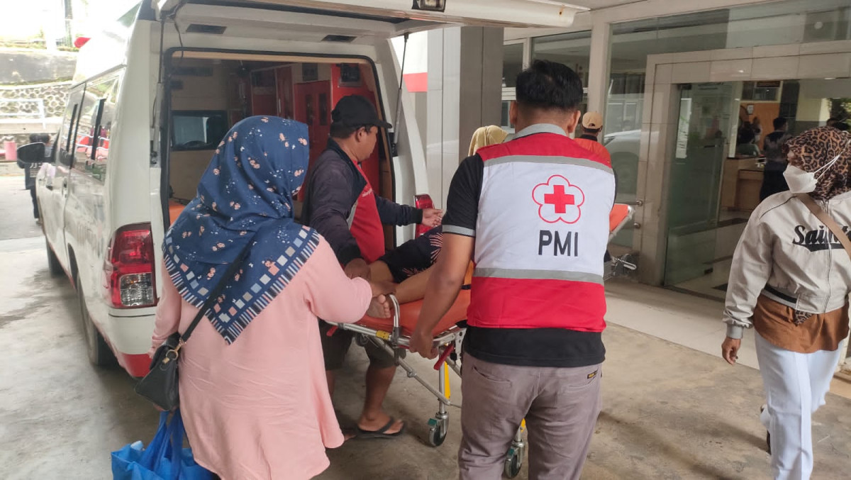 mangantar ke RS Kariadi Semarang
