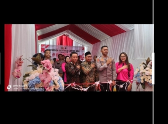 foto bareng Kapolres camat kepala desa