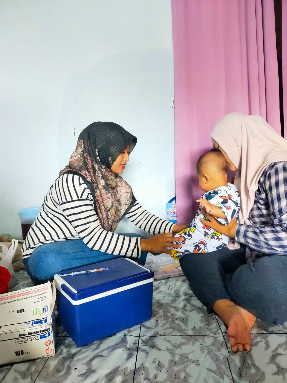 pemberian imunisasi supaya balita tetap sehat