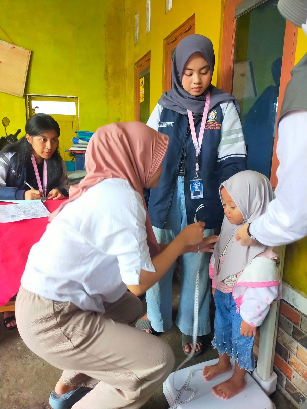 Dengan pemeriksaan secara rutin dapat mengurangi resiko stunting