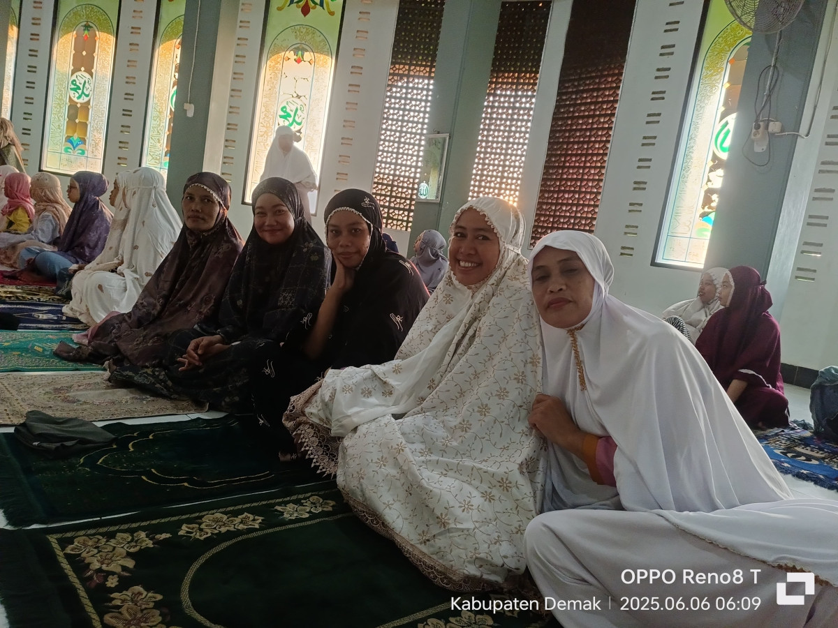 Menjalan sholat idul adha