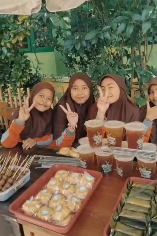 Praktik Kewirausahaan Peserta Didik MI