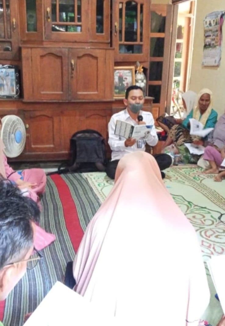 Aktivitas Pendampingan Rutin bagi Lansia Penerima Program PKH