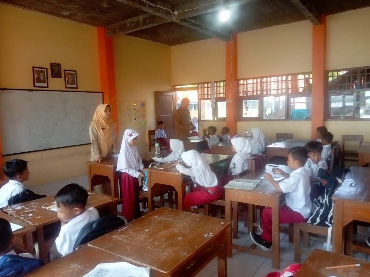 Pemberian Obat Cacing