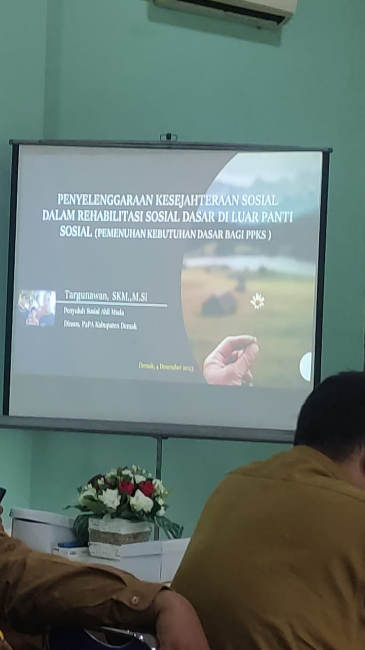 Rakor  penyelenggara kesejshteraan sosial dalam rehabilitasi  sosial dasar  di luar panti sosial (pemenuhan kebutuhan dasar bagi PPKS )