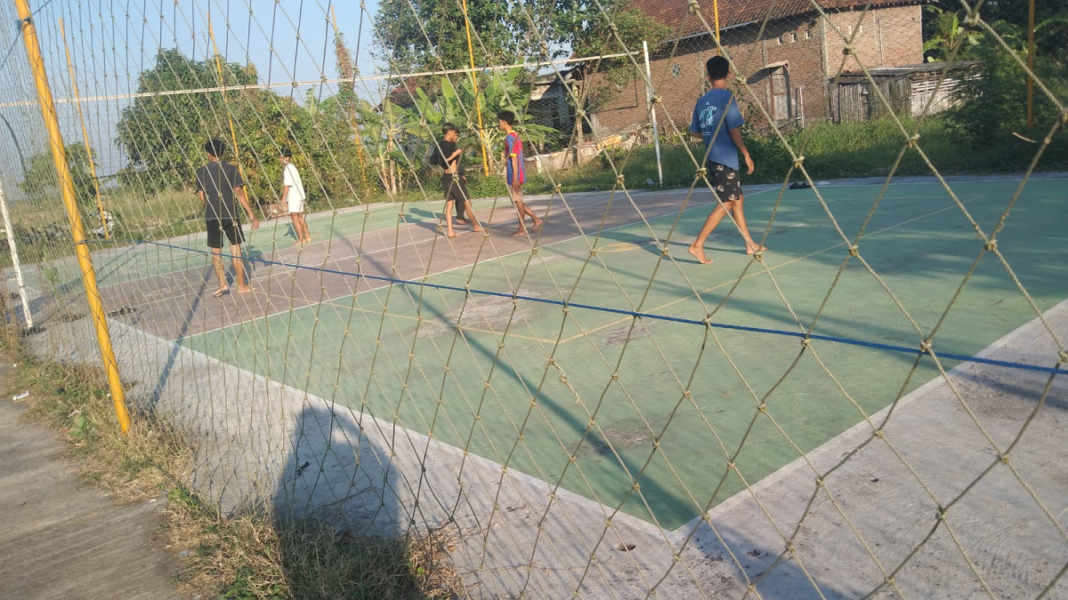 Main volly