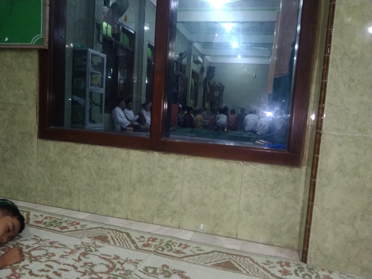 Santunan kepada anak yatim-piatu