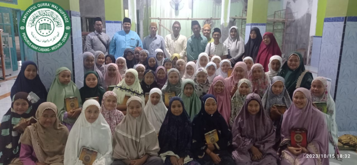Ngaji Bareng Bersama Santri Putri Pondok Pesantren