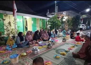 Kegiatan Jamiyah Rutinan RT 04 RW 04 Desa Buko