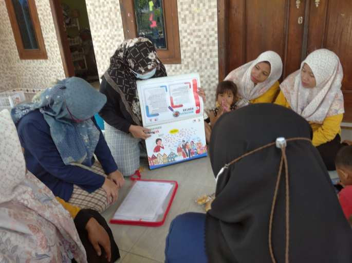 Kegiatan Penyuluhan Tentang Penyakit Menular  TBC Kepada IBU-IBU Dusun Buko