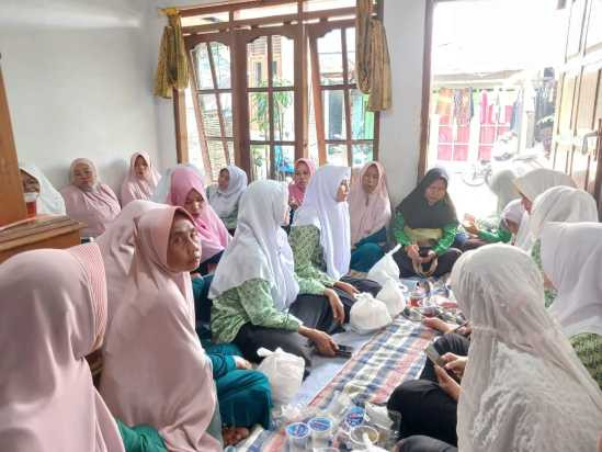 Kegiatan Rutinan Muslimat NU Ranting Buko